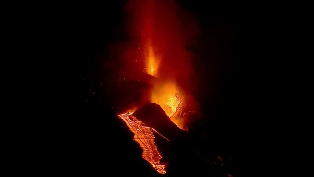 Nueva colada al norte del Volcán de Cumbre Vieja en La Palma