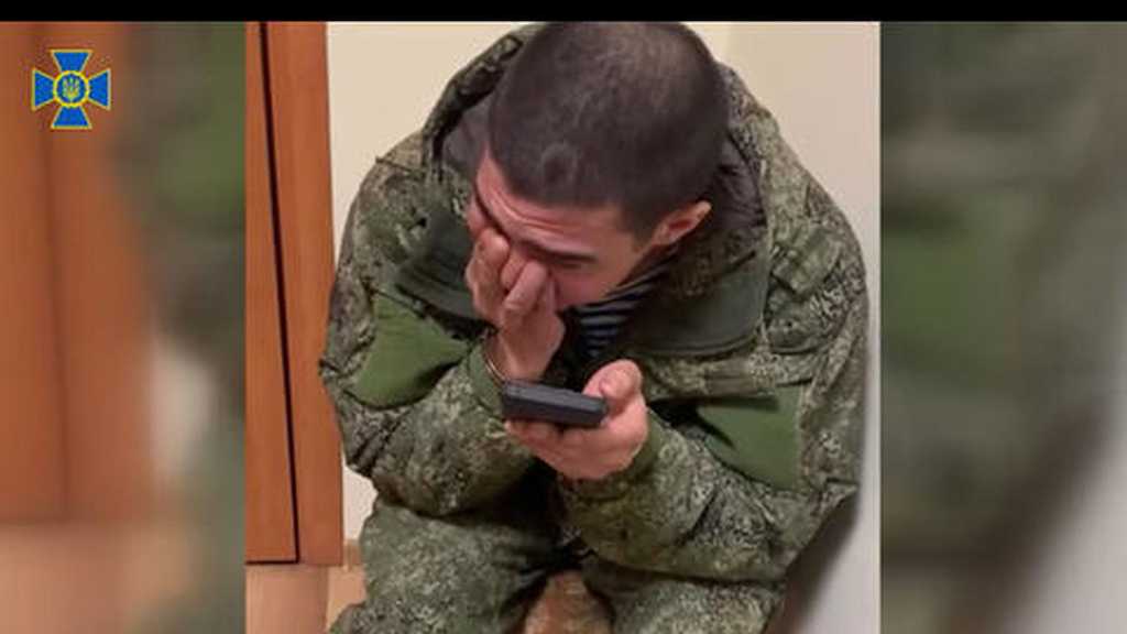 Un soldado ruso enviado al frente por Putin habla con su familia.