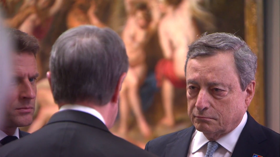 Draghi abandona la cumbre de la OTAN en para evitar una crisis de su Gobierno en Roma