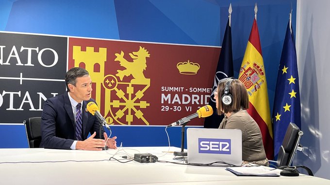 Pedro Sánchez durante la entrevista en la Cadena SER