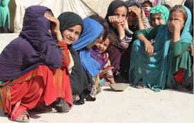 Privar a las niñas en Afganistán de su derecho a la educación tendrá un efecto devastador en la economía del país