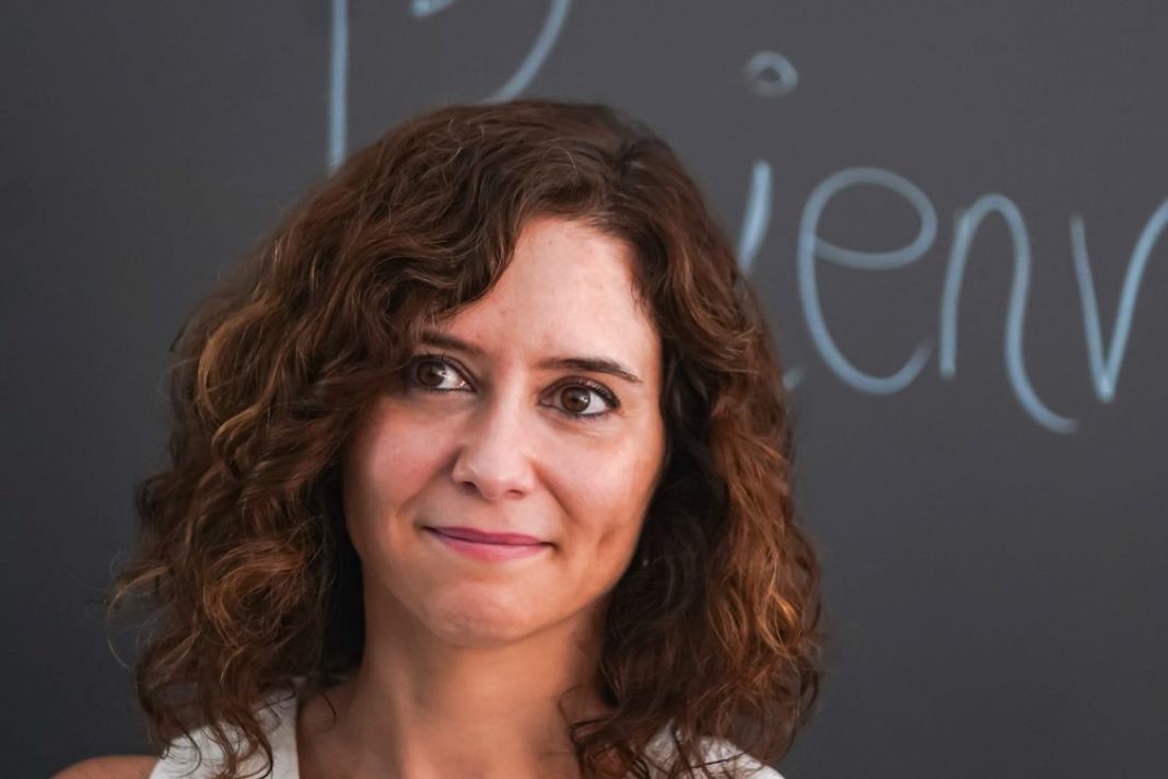 Isabel Díaz Ayuso inaugura en Torrejón de Ardoz el curso escolar 2022/23