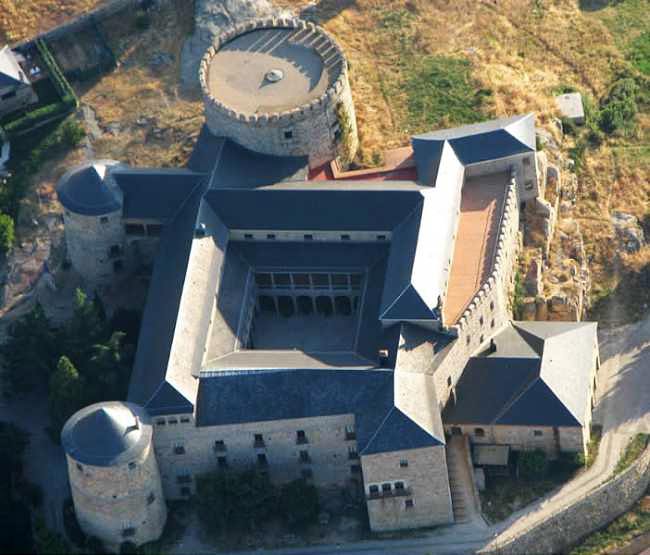 castillo_-_palacio_de_magalia