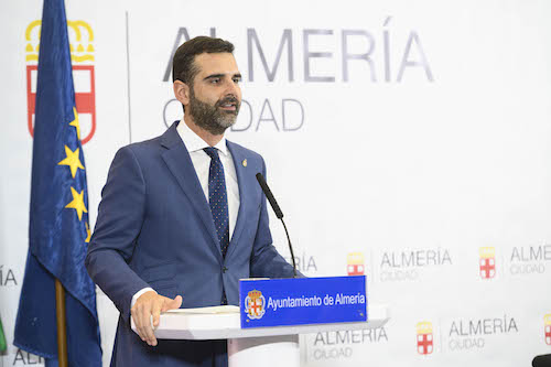 Exalcalde de Almería, Ramón Fernández-Pacheco, y actual portavoz del Gobierno de la Junta de Andalucía y consejero de Sostenibilidad, Medio Ambiente y Economía Azul