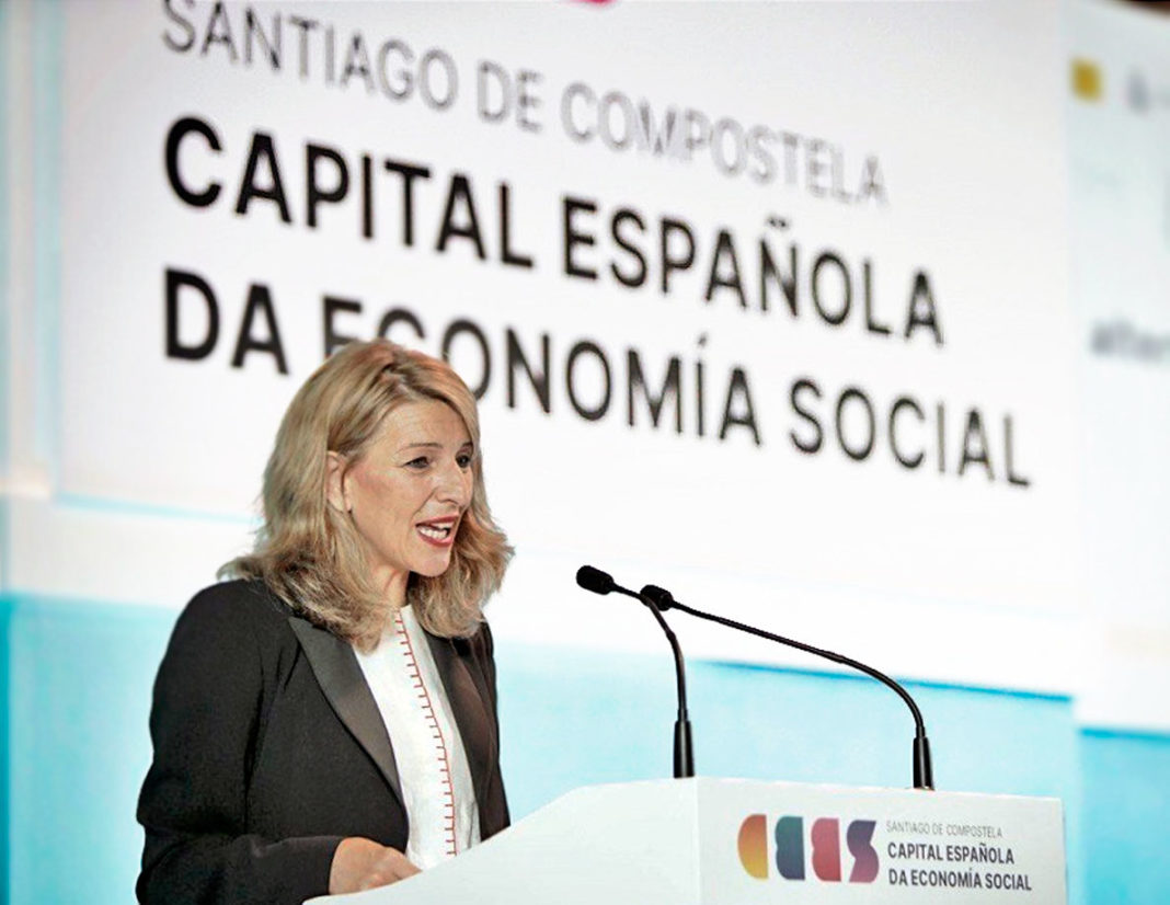 La vicepresidenta segunda y ministra de Trabajo, Yolanda Díaz, en un acto en junio del año pasado en Santiago de Compostela capital de española de Economía Social