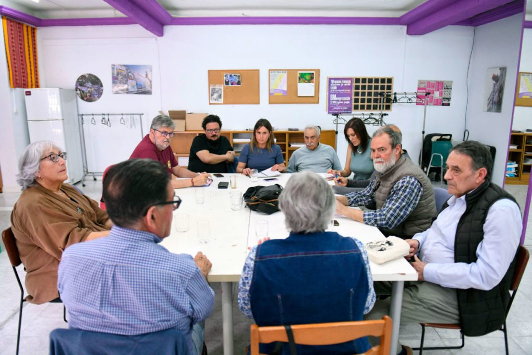 Alejandra Jacinto reunida con los colectivos de memoria democrática para impulsar una política de memoria digna y justa para la Comunidad de Madrid