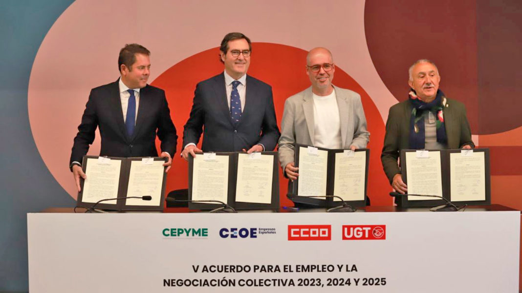Sindicatos y patronal firman el nuevo acuerdo salarial hasta 2025