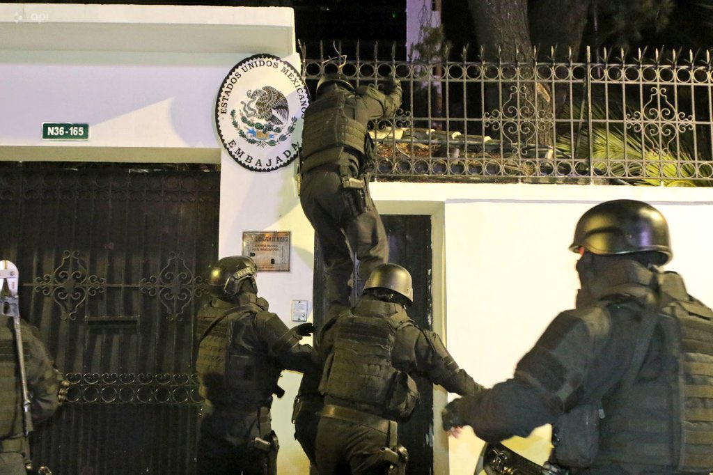 Asalto policial a la embajada de México en Ecuador