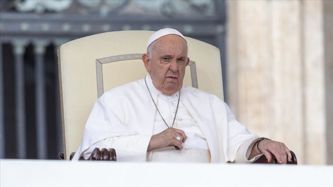 El Vaticano critica operaciones de cambio de sexo porque 