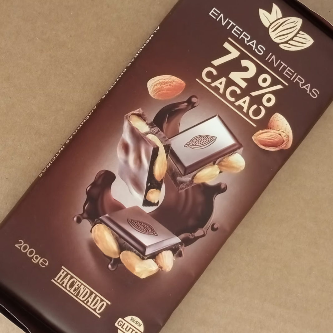 Alerta de seguridad alimentaria: retiran un lote de chocolate con almendras de Mercadona